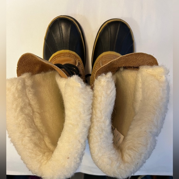 EUC Sorel CARIBOU™ MEN'S WATERPROOF BOOT Size 8 - Picture 4 of 10